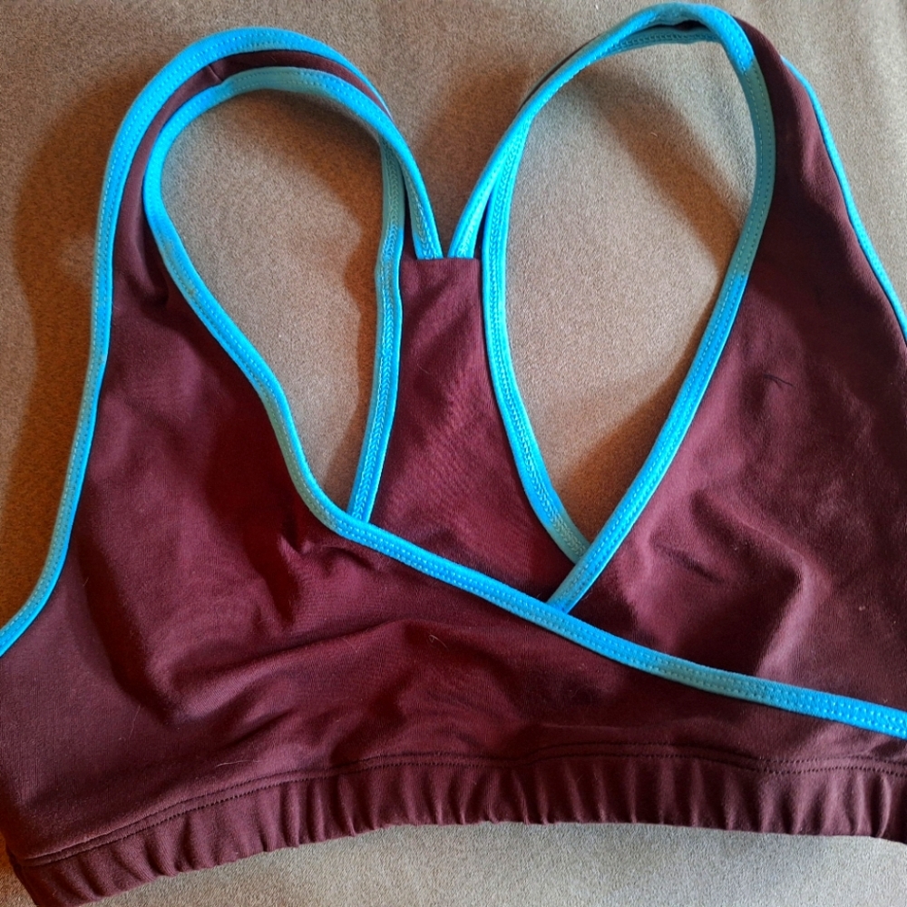Women's Burgundy and Blue and brown yogabela sports bra NEW other XS